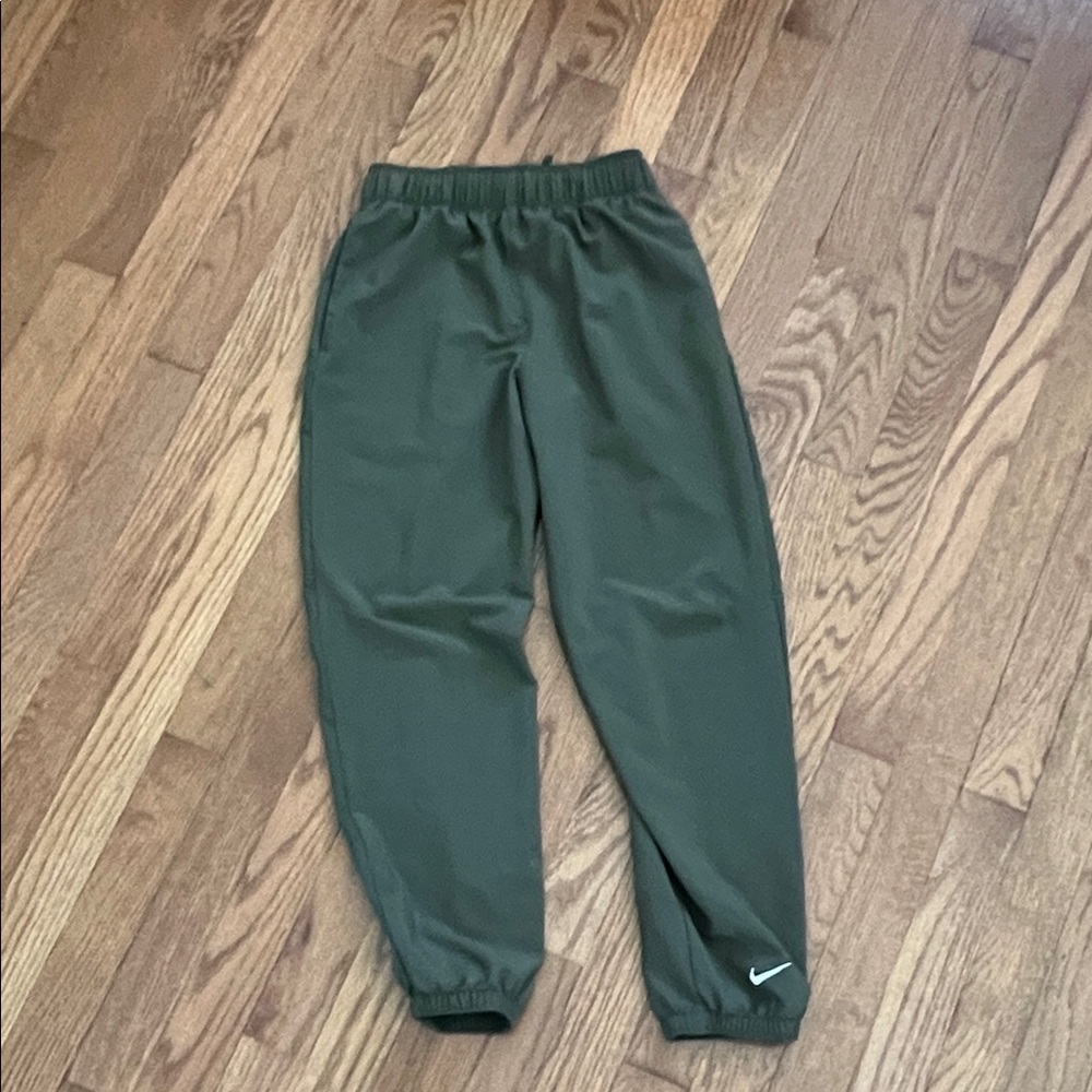 Nike dri-fit joggers small NEW